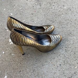 Gianni Bini Gold Reptile Print Leather Pumps